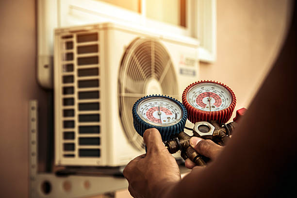 Professional Ductwork Repair technician working in Axtell, TX